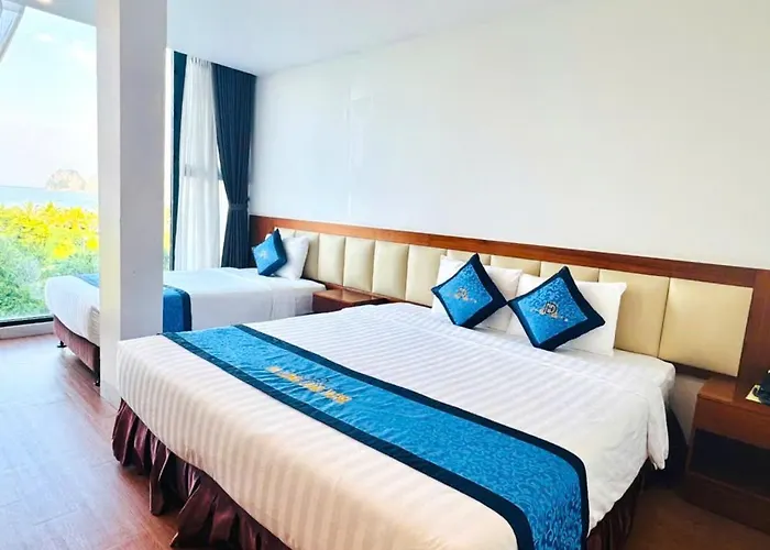 Land 3* Hạ Long